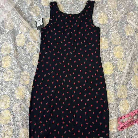 Art Class Strawberry Dress - Picture 4 of 4